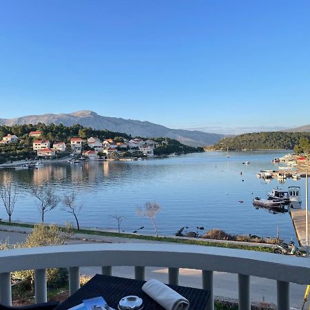 Apartments Ana By The Sea Lumbarda Exterior foto